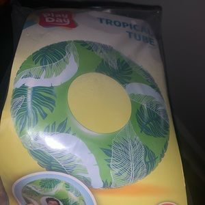 Tropical tube floats